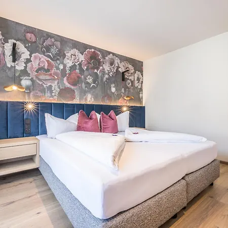 Guest house Rofan 3*