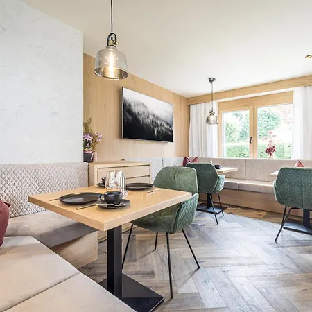 Rofan ריית אים אלפבכטל